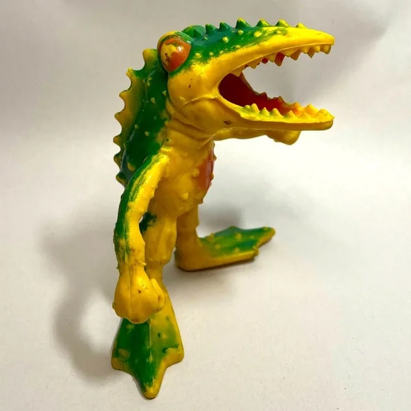 VTG 1982 ARCO Froggacuda The Other World Monster of Red Lake Action Figure